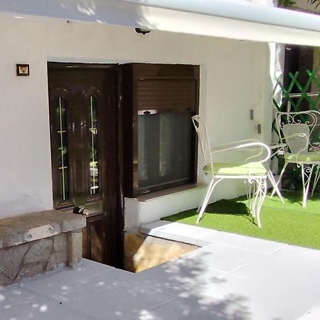 Ευρύχωρο Και Άνετο Διαμέρισμα Στην Ιτέα Joanna'S Apartment Kirra Exteriör bild