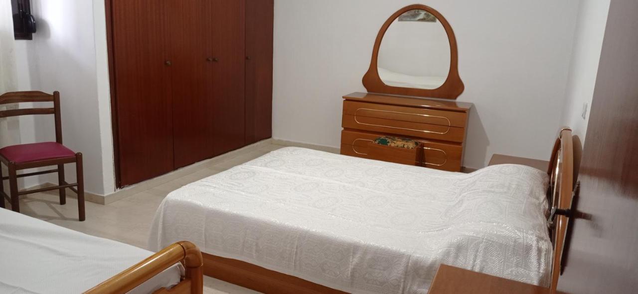 Ευρύχωρο Και Άνετο Διαμέρισμα Στην Ιτέα Joanna'S Apartment Kirra Exteriör bild