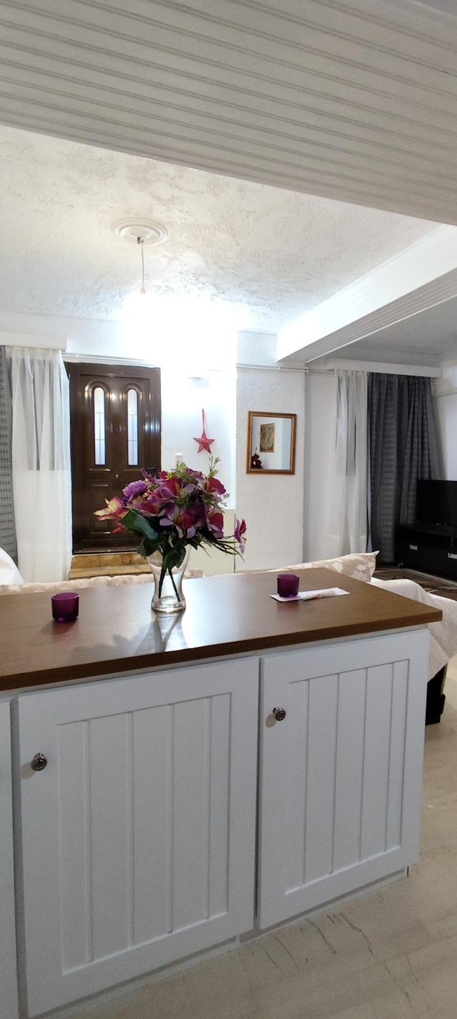 Ευρύχωρο Και Άνετο Διαμέρισμα Στην Ιτέα Joanna'S Apartment Kirra Exteriör bild